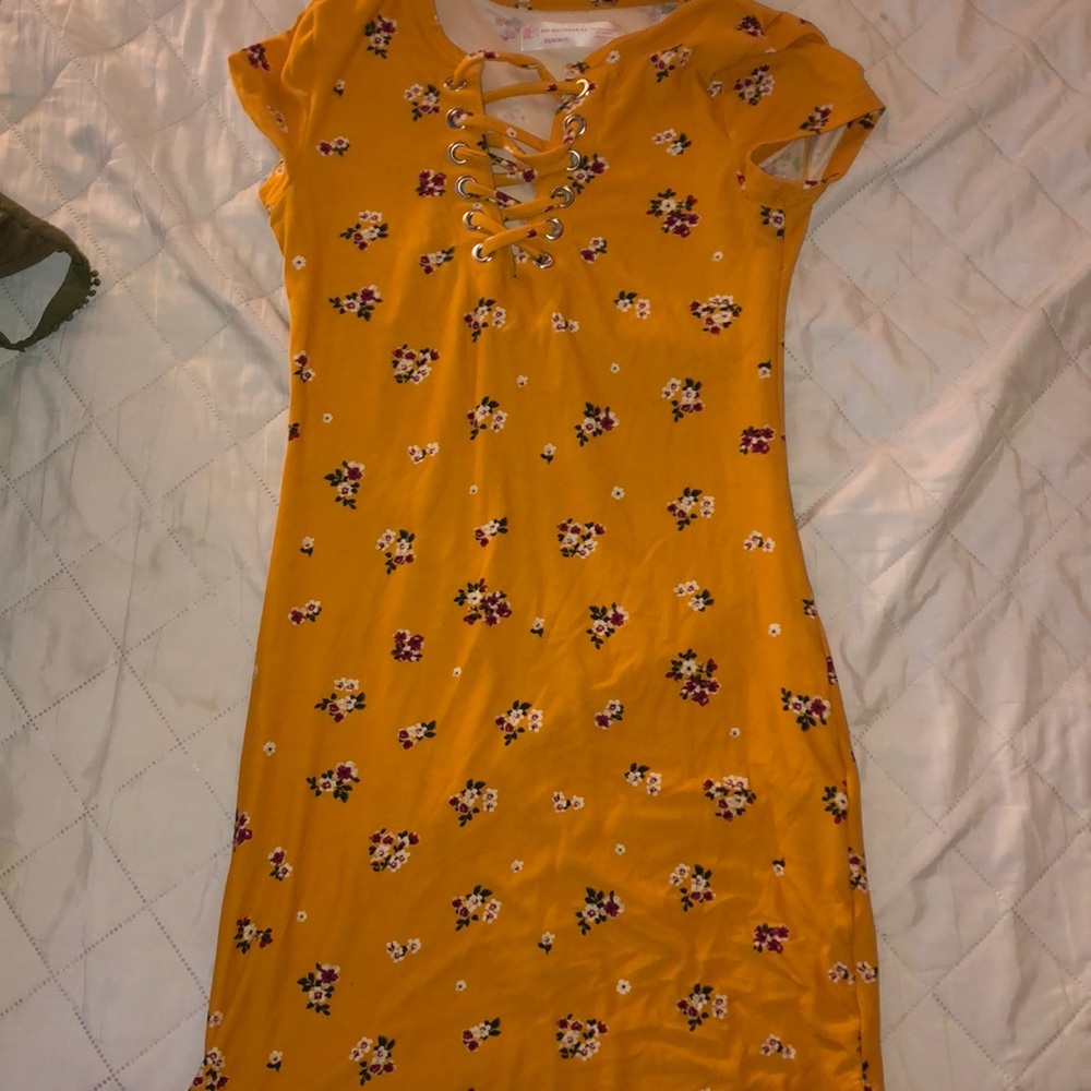 never worn Yellow floral print